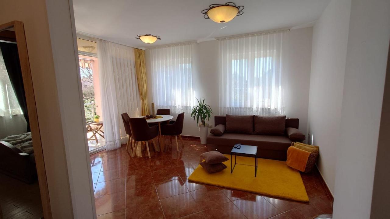Apartments Lola Rovinj Extérieur photo