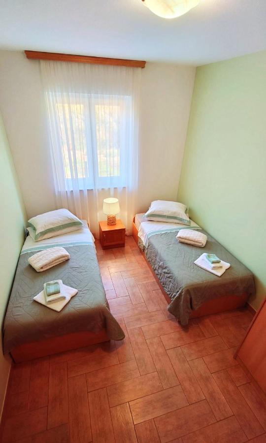 Apartments Lola Rovinj Extérieur photo