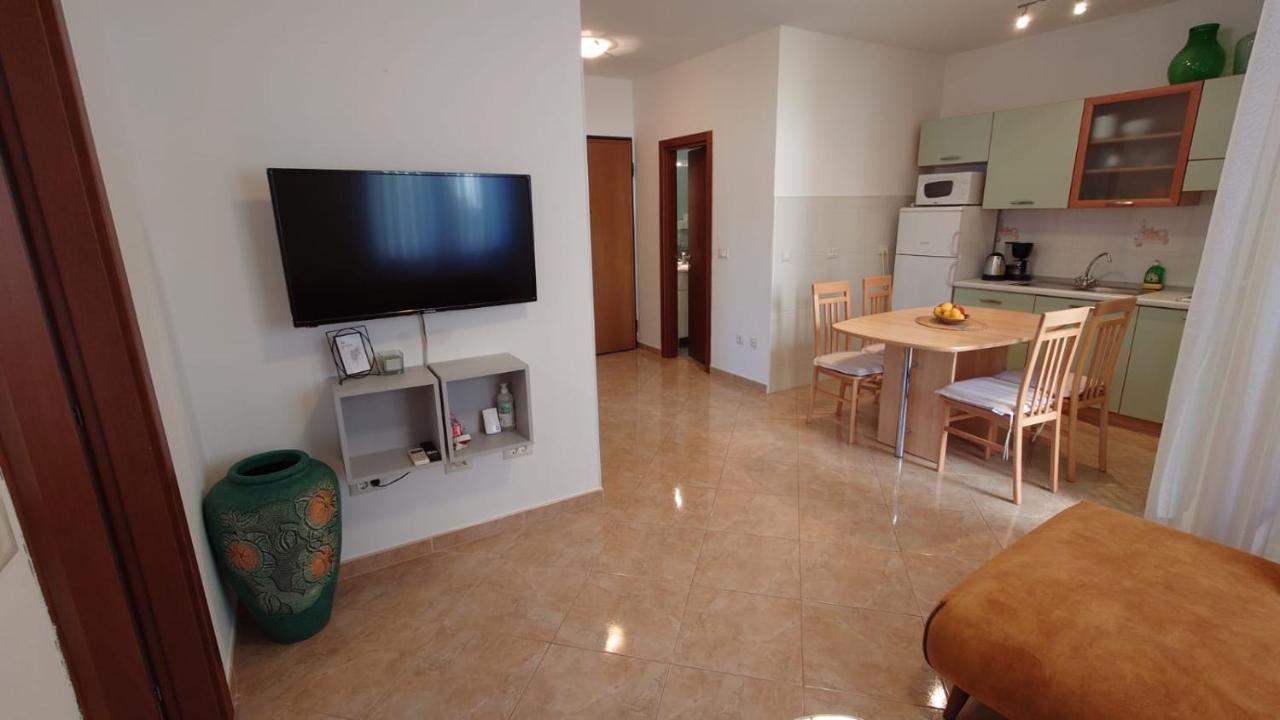 Apartments Lola Rovinj Extérieur photo